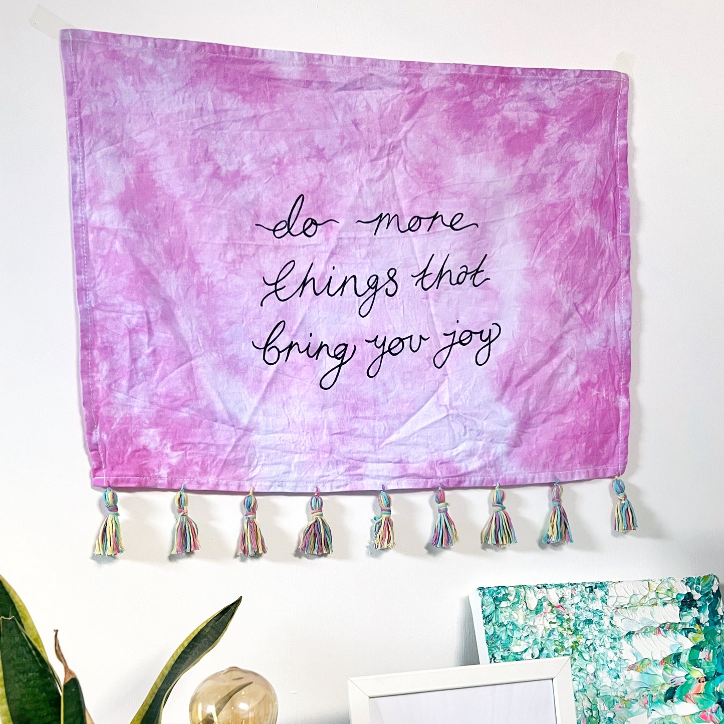 do more things that bring you joy wall hanging