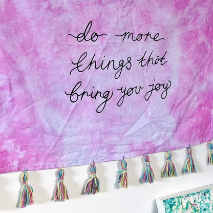 do more things that bring you joy wall hanging